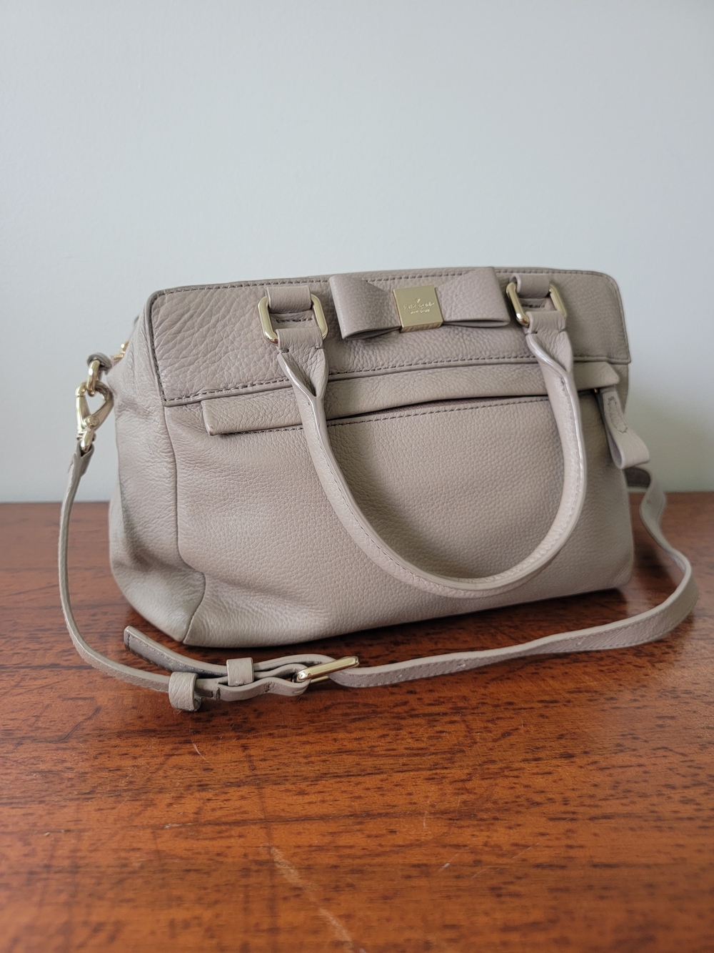 Kate Spade Ashton Renny Drive Clocktower Beige Taupe Leather Handbag Crossbody